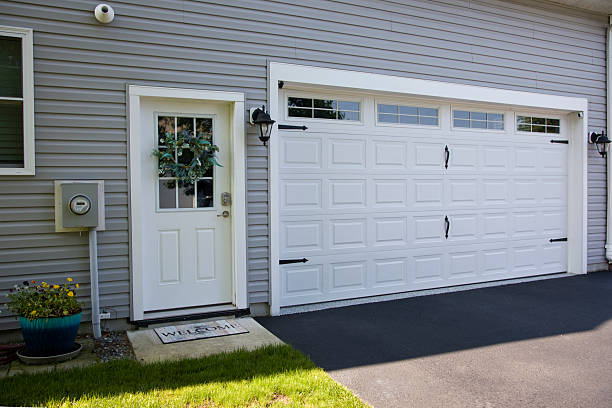 24/7 Emergency Garage Door Panel Replacement experts in Adel, GA